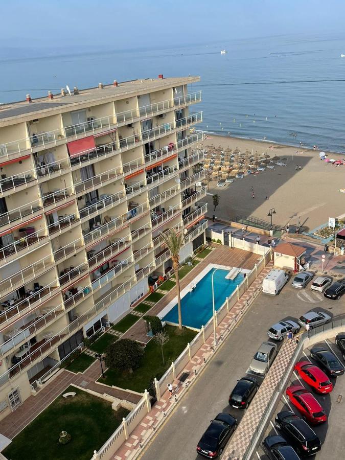 Torremolinos,Estudio Junto Al Mar En La Carihuela Esterno foto