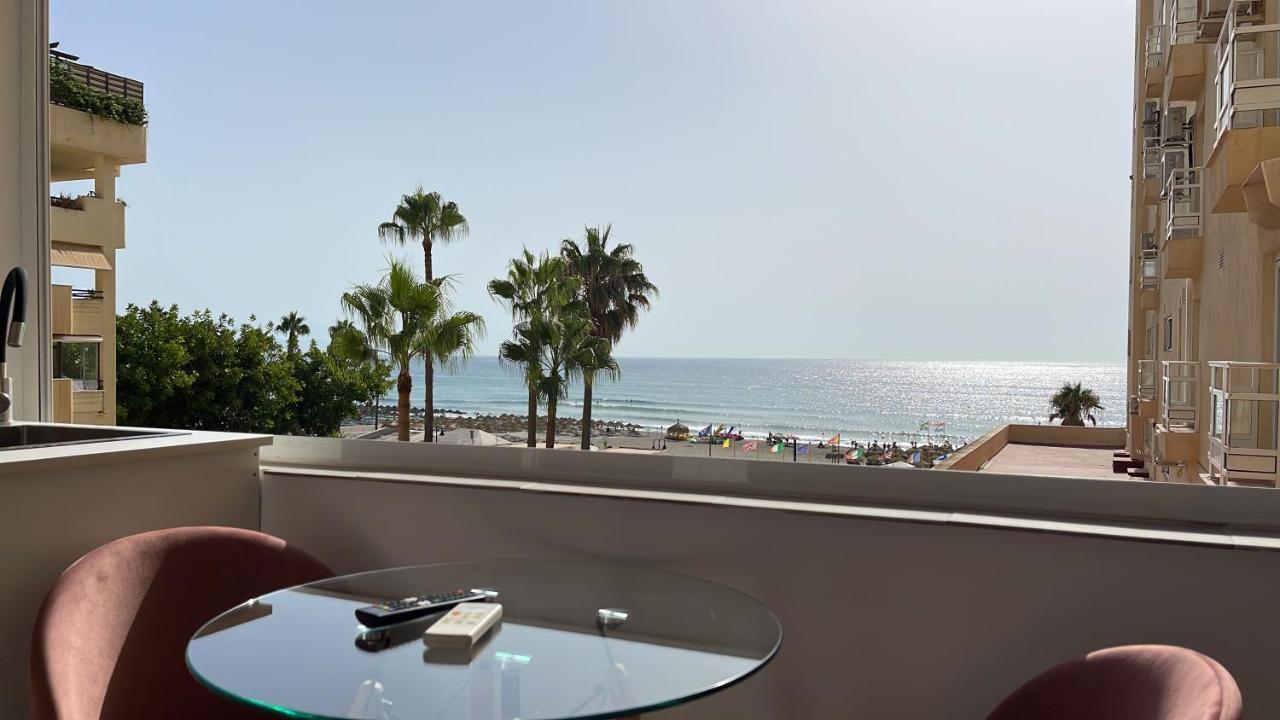 Torremolinos,Estudio Junto Al Mar En La Carihuela Esterno foto